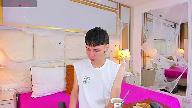 AbyssGaze webcam show