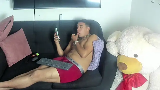 ethan_zone's Webcam Show