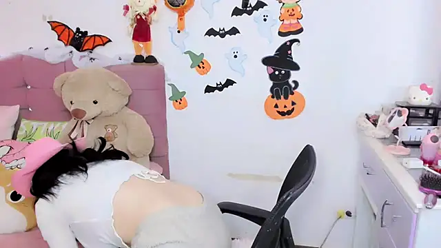 LailaGill Show in webcam