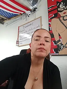 Marilyn-Sexy's Live XXX Chat