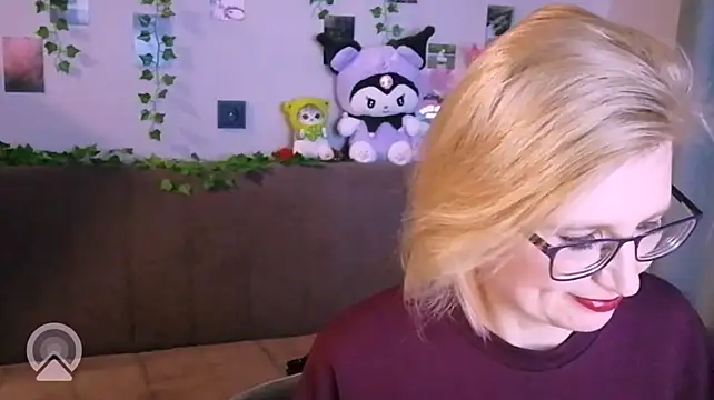 Helen_birdd 网络视讯表演