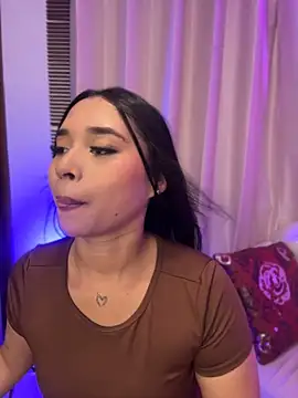 KiaraVixenn webcam show