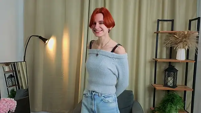 XXX chat uživo modela HyeOuthouse
