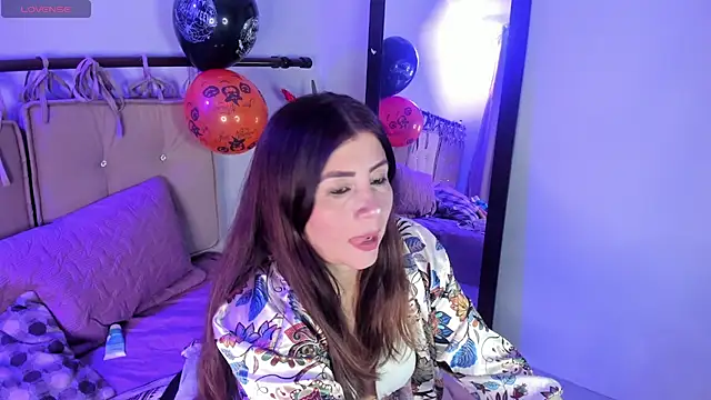 qlooncita's Webcam Show