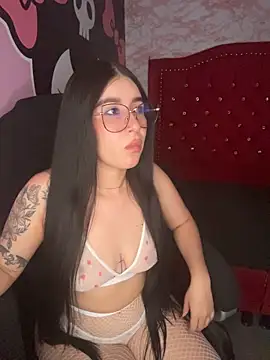 Sienna_Rose_LS Adlı Modelin Canlı XXX Sohbeti