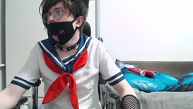 عرض كام FemboyMiles