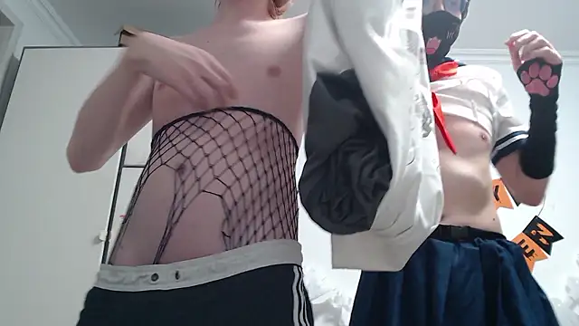 โชว์เว็บแคมของ FemboyMiles