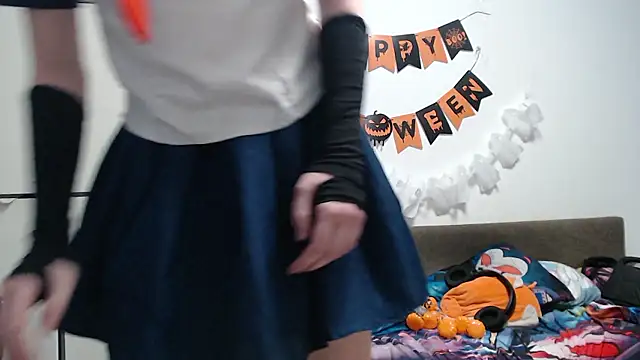 FemboyMiles webcam show