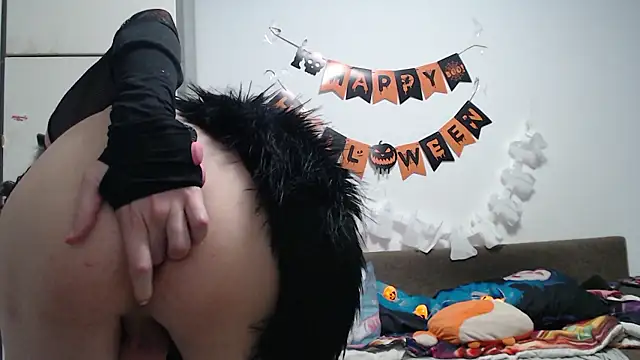 โชว์เว็บแคมของ FemboyMiles