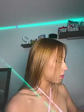 Alahiaaa_ Webcam Show