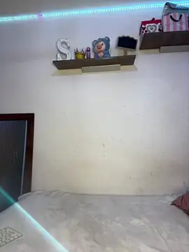 Alahiaaa_'s Webcam Show