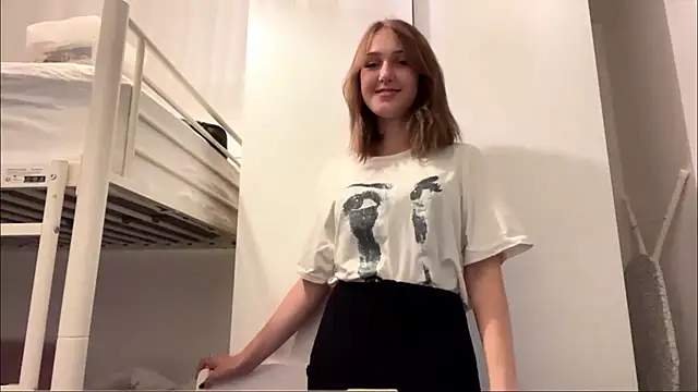 sereneglowz Webcam Show