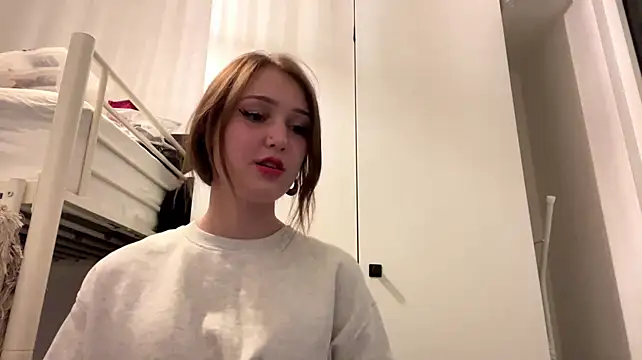 Вебкам-шоу sereneglowz