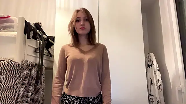 sereneglowz Webcam show