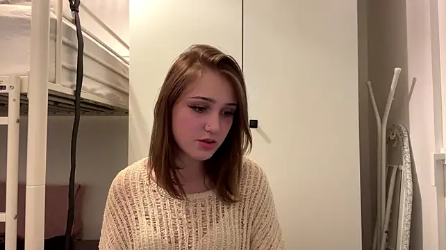 sereneglowz Webcam show
