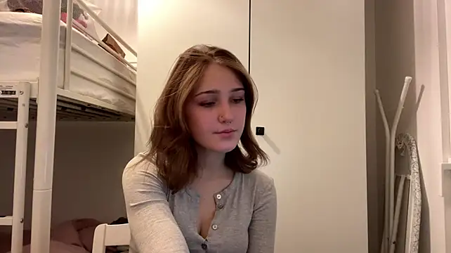 sereneglowz Adlı Modelin Web Kamerası Şovu