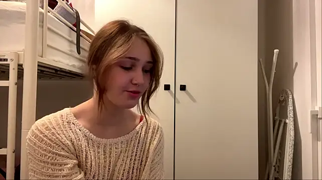 sereneglowz's Webcam Show
