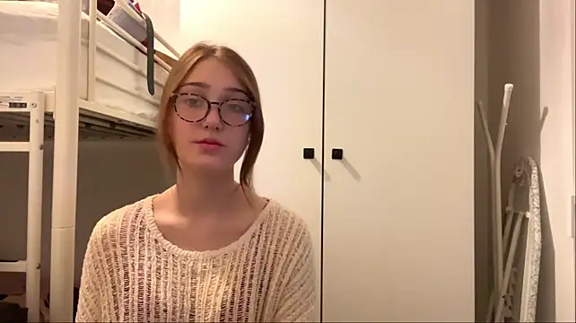 sereneglowz – webcam-show