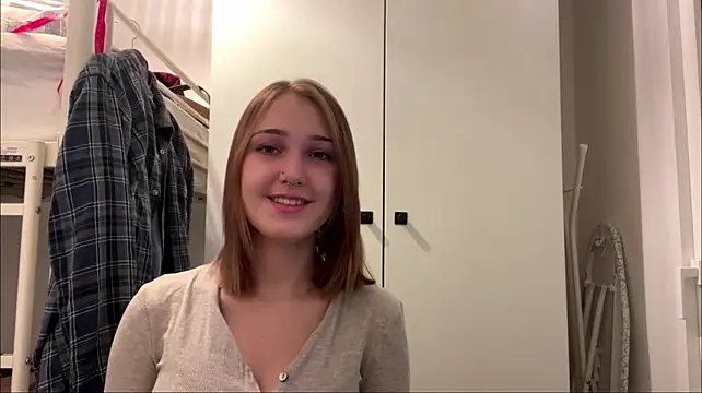 sereneglowz's Webcam Show
