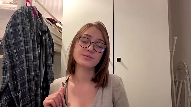 sereneglowz's Webcam Show
