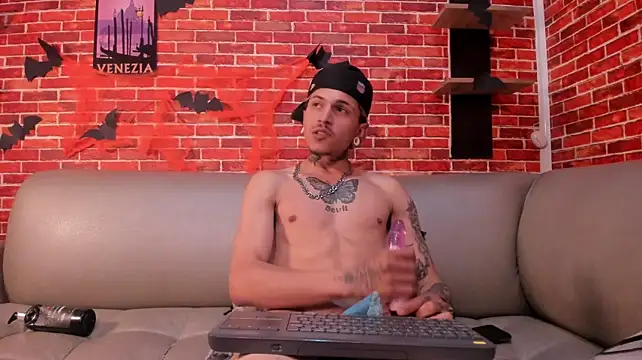 Valentino_knox1 Webcam-Show