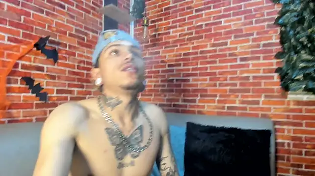 Valentino_knox1 webcam show