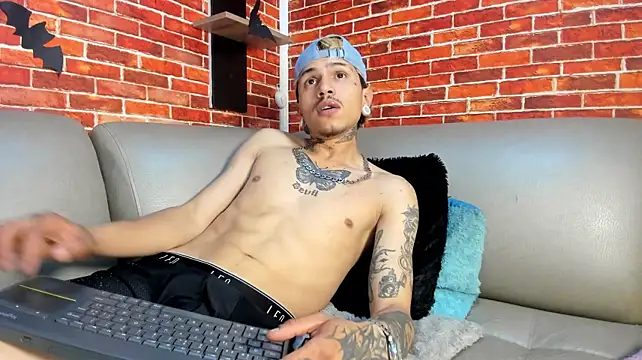 Valentino_knox1 Show Webcam