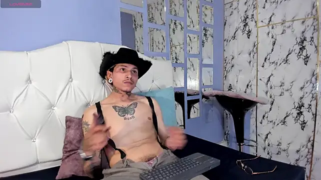 Valentino_knox1: вебкам-шоу
