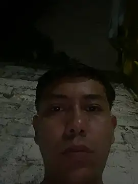 latinboy1999 Show Webcam