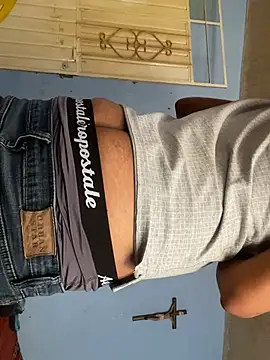 latinboy1999 Pertunjukan Webcam