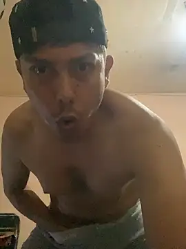 latinboy1999 Webcam-Show