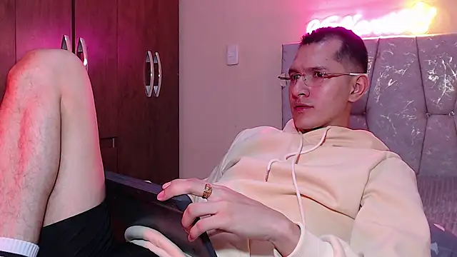 عرض كام MilanDamian
