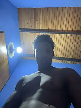 carlitos_MR's Webcam Show