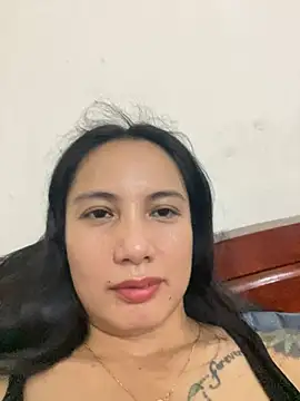 -Lyny- Pertunjukan Webcam