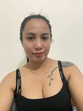 Pertunjukan Kamera Web -Lyny-