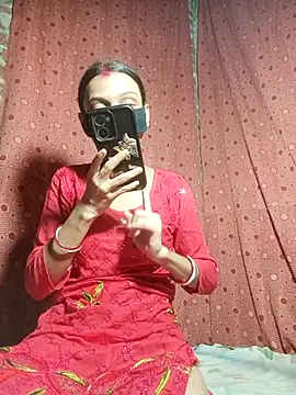 Show modela Arushi_sigh01 na web-kameri