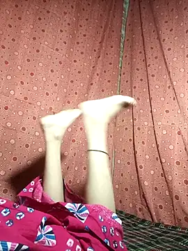 Show modela Arushi_sigh01 na web-kameri