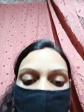 Arushi_sigh01n Webbikameraesitys