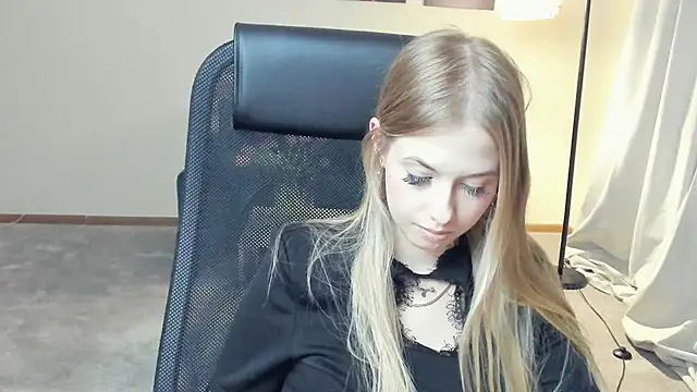 EddieSabha Show in webcam