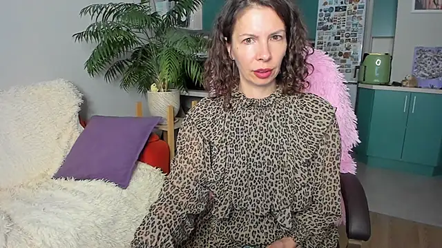ChristinaGlory Chat XXX live