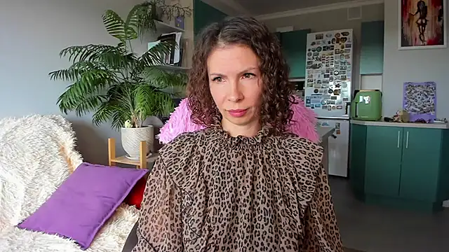 ChristinaGlory Chat XXX in diretta