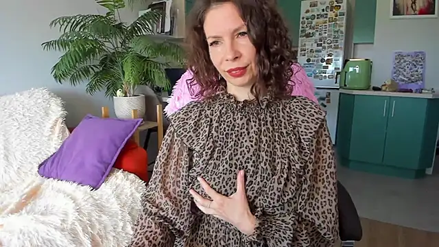 ChristinaGlory élő XXX-chatje