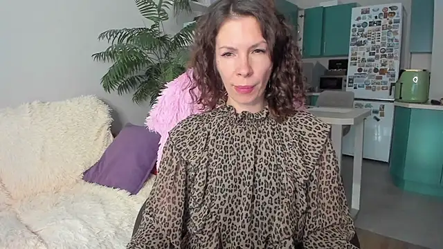 ChristinaGlory Show in webcam