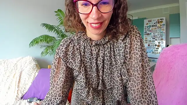 ChristinaGlory live XXX chat