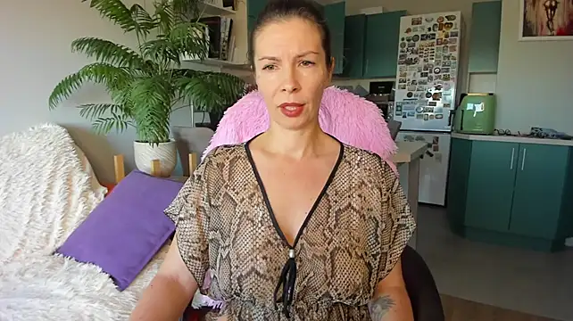 ChristinaGlory's Live XXX Chat
