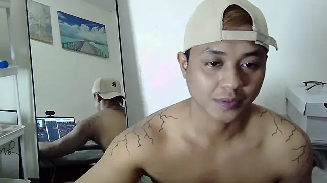LonelyMark4u Show Webcam