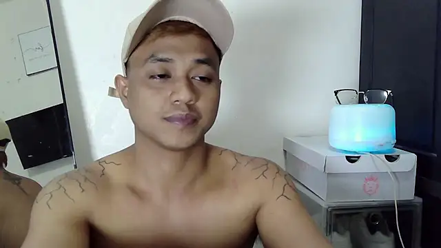 LonelyMark4u 在線直播表演