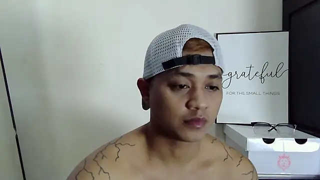 LonelyMark4u Show in webcam