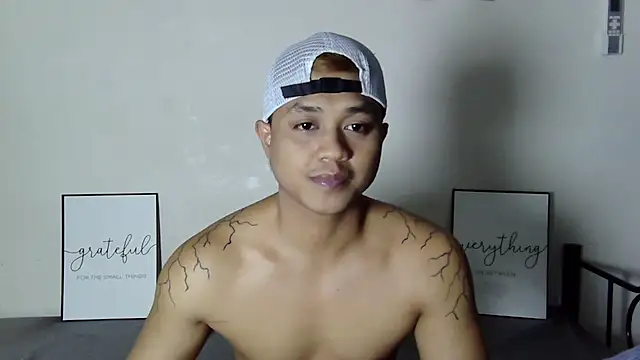 LonelyMark4u Webcamshow