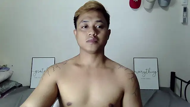 โชว์เว็บแคมของ LonelyMark4u